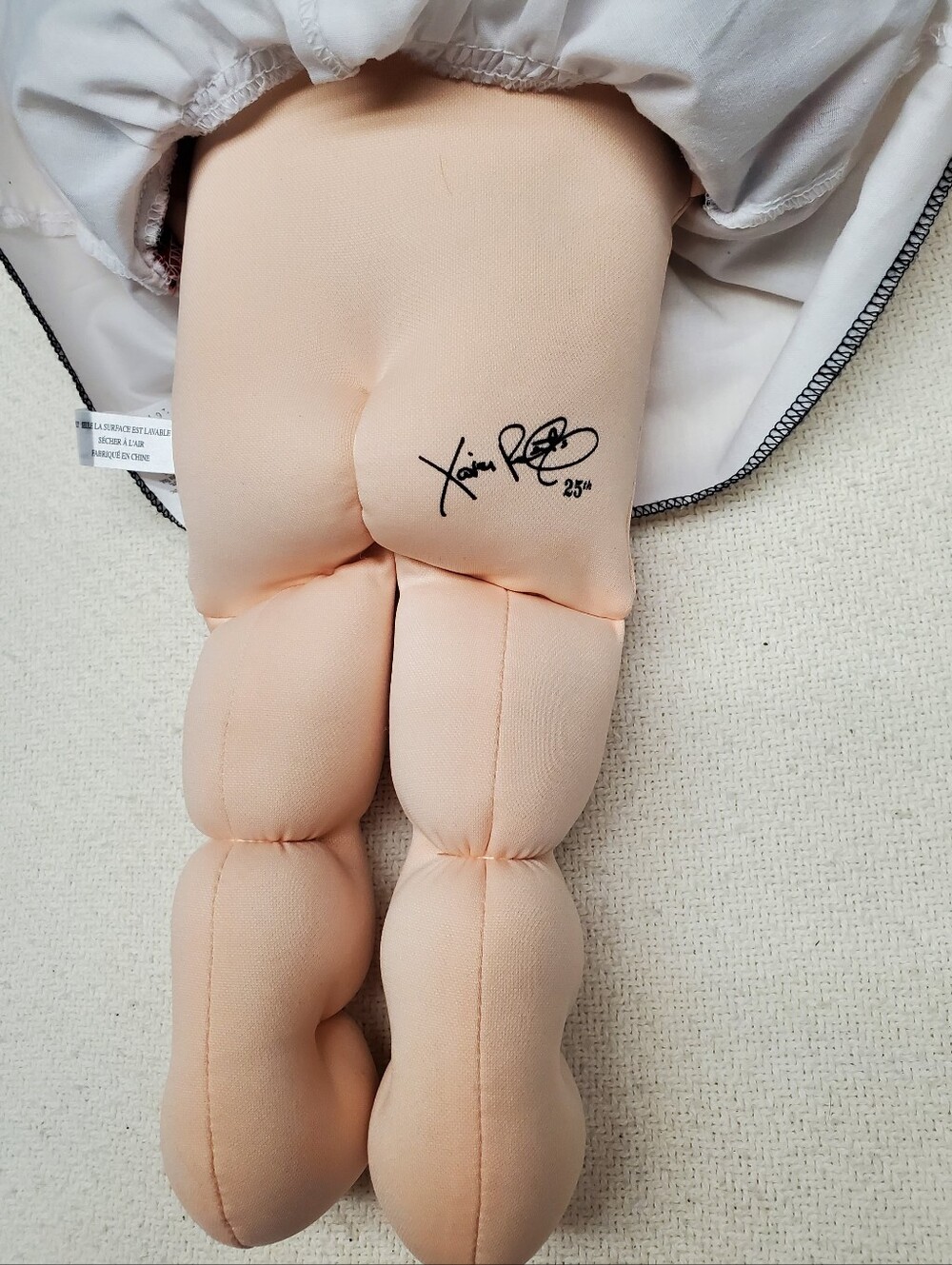 Cabbage Patch Kids 25th Anniversary Doll Brunette Blue Eyes Signed Vintage - Picture 3 of 5